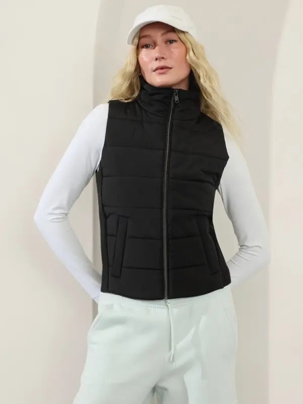 Athleta Incline Hybrid vest